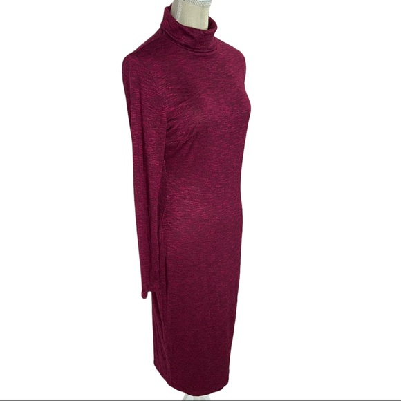 New “Project Runway” Maxi Light Sweater Dress - Picture 2 of 13